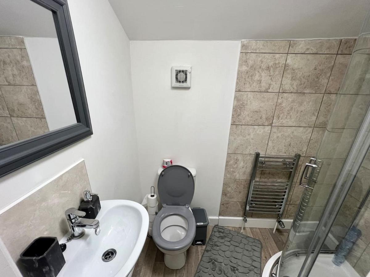 4 Bedroom Terrace House Wellingborough Exteriér fotografie