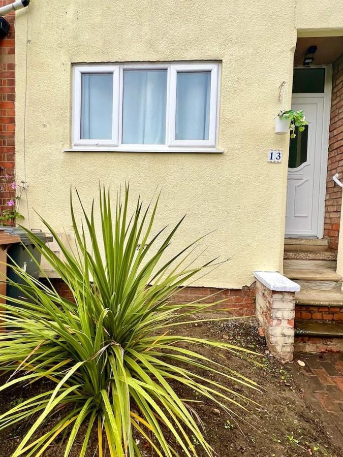 4 Bedroom Terrace House Wellingborough Exteriér fotografie